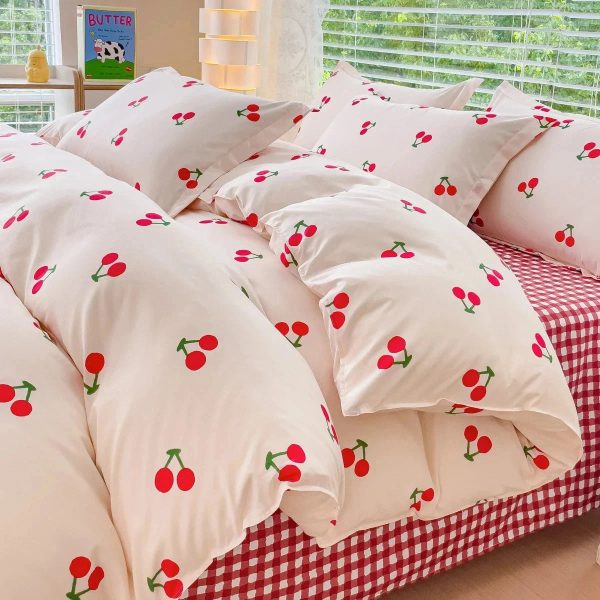 Cherry-Themed Checkered Polyester Bedding Set with Bed Sheet