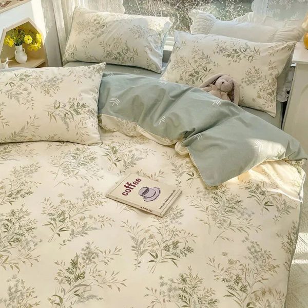 Floral Sage Green & Cream Botanical Print Bedding Set