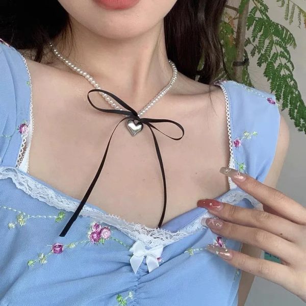 Kawaii Pearl Bow Metallic Heart Necklace