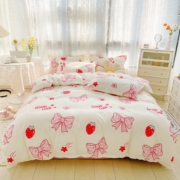 Kawaii Strawberry Print 120gsm Polyester Bedding Sets