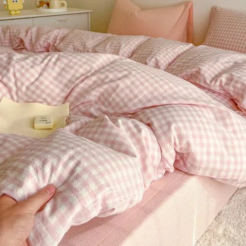 Pastel Pink Blue Gray Checkered Polyester Bedding Set with Bed Sheet